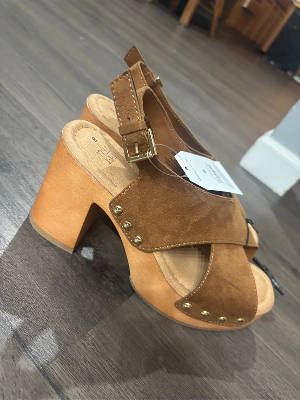Women’s Suede Platform Wood X-band Strap Sandals! NWT! Size 8